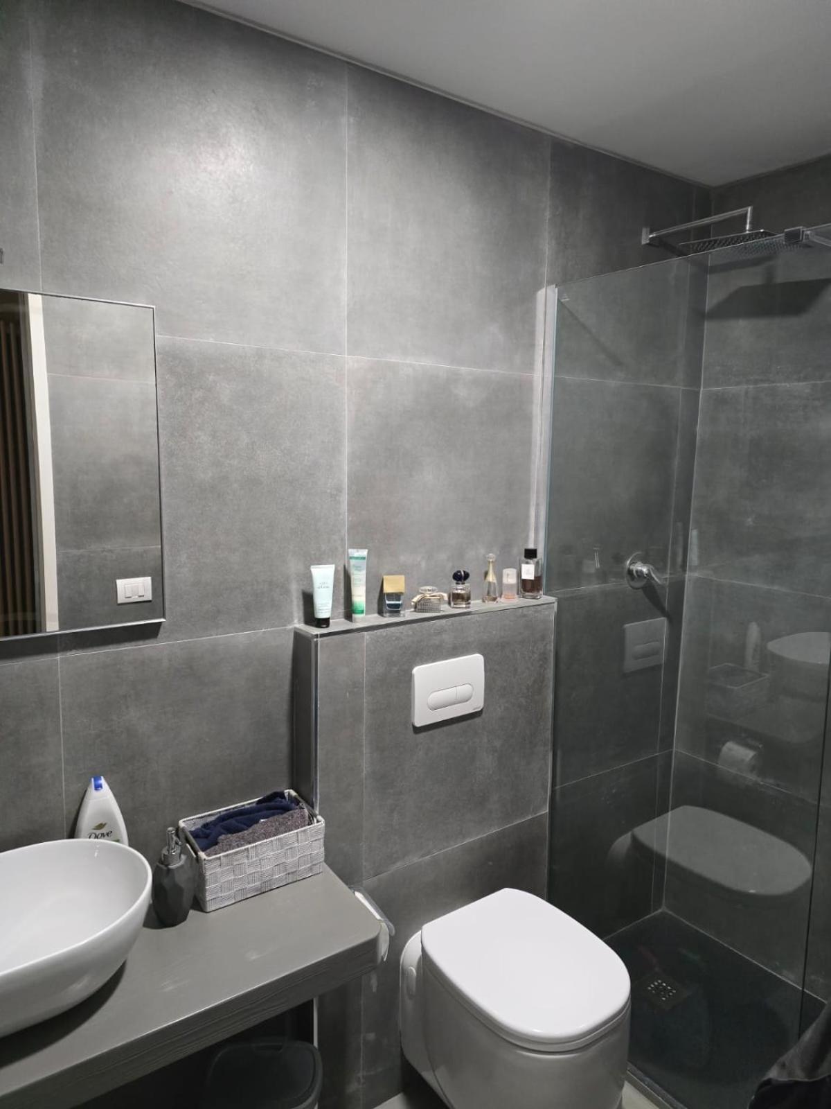 La Villa Apartments Tinaia - Excellent For Sardegna & Corsica - 6-8 Beds - Private Parking Included With Camera Livorno Kültér fotó